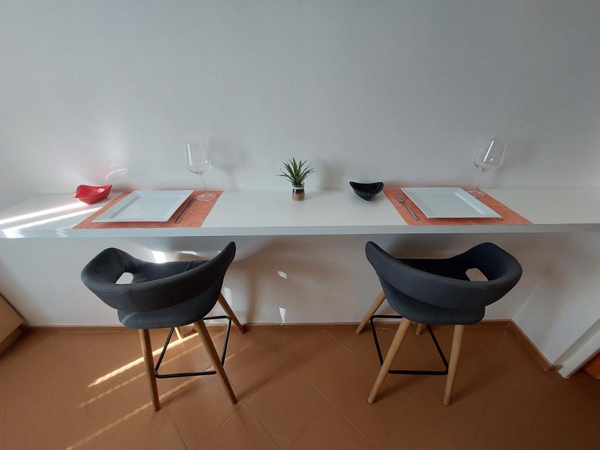Apartman Merry Bratislava Esterno foto