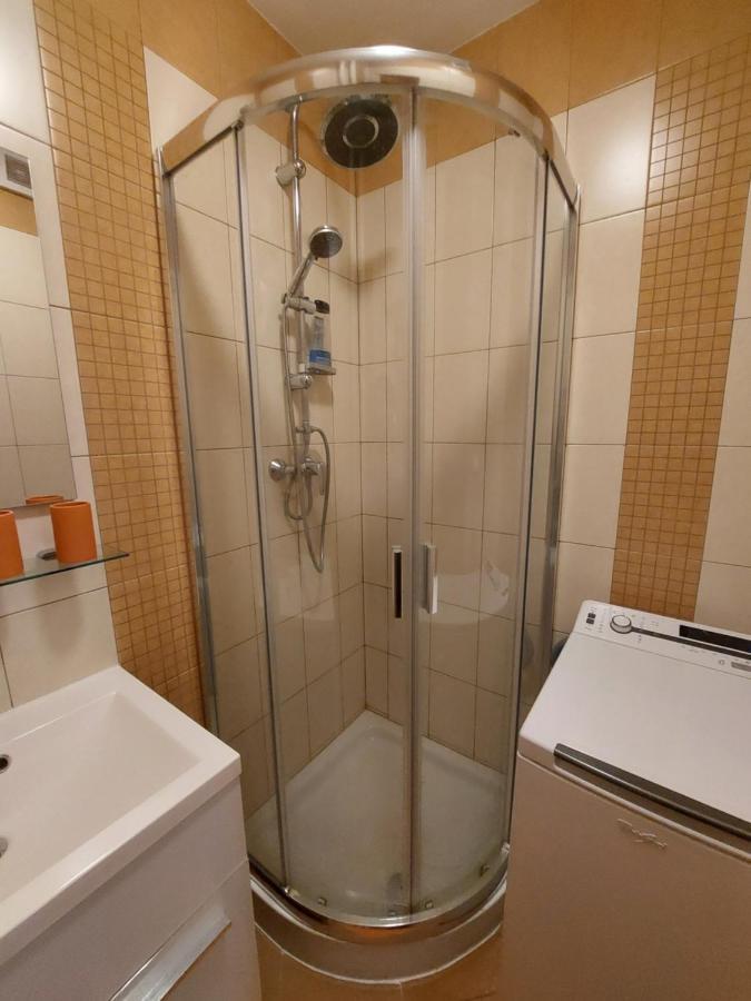 Apartman Merry Bratislava Esterno foto